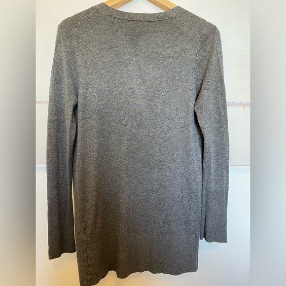 Medium length grey cardigan. Brand is Tezenis. Beautiful soft fabric. - Picture 5 of 5